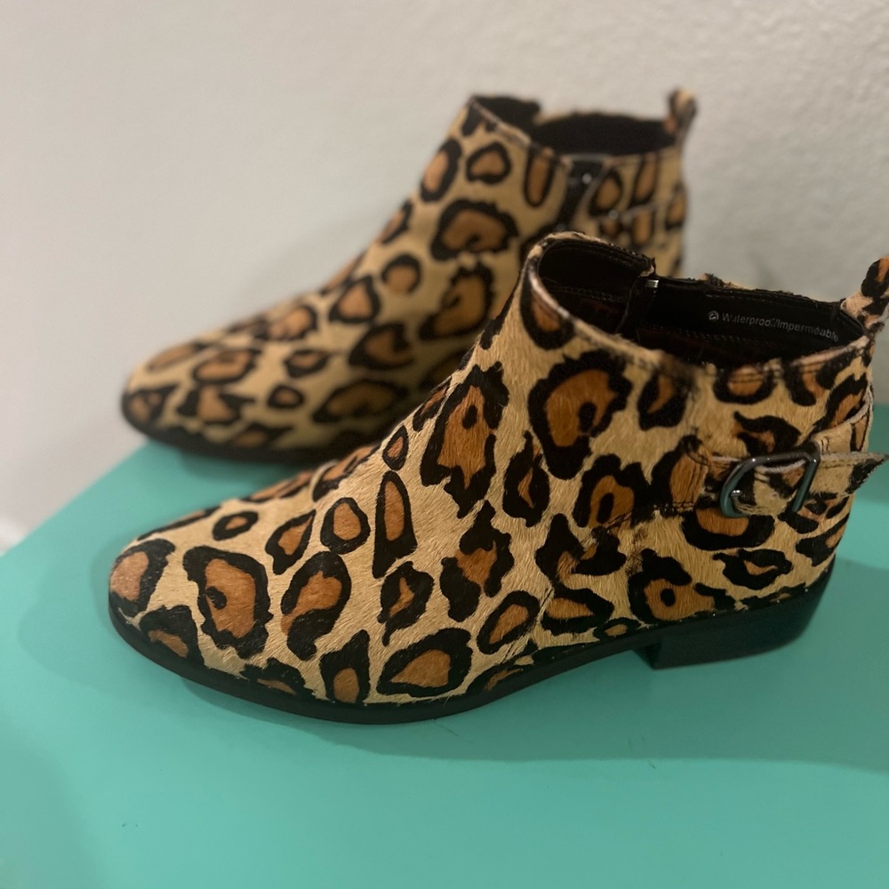 Waterproof boots - Picture 2 of 5